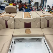 2024 Mastercraft XT20 - Midnite Black/Sangria Flake